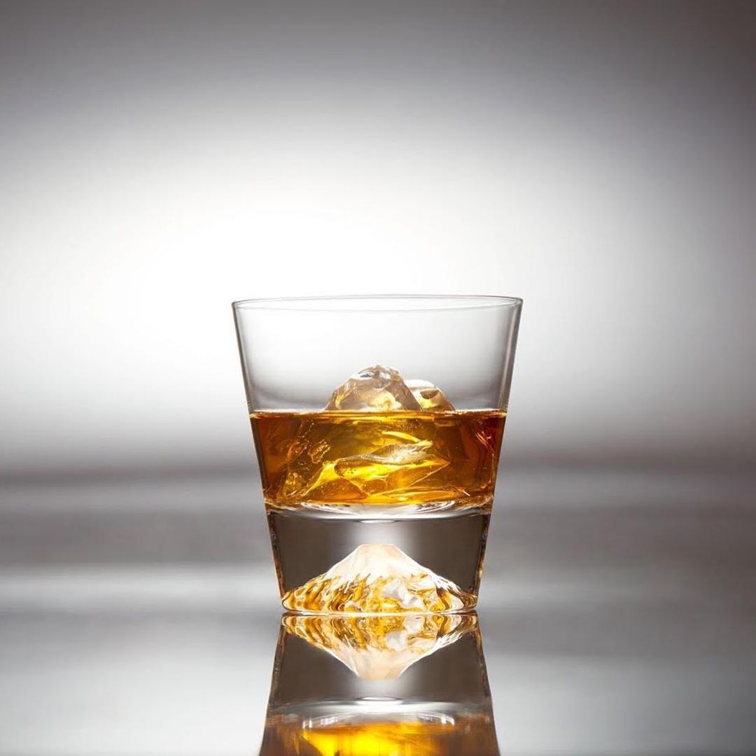 Mt.Fuji Glass, Rock Glass (with a wooden box)
